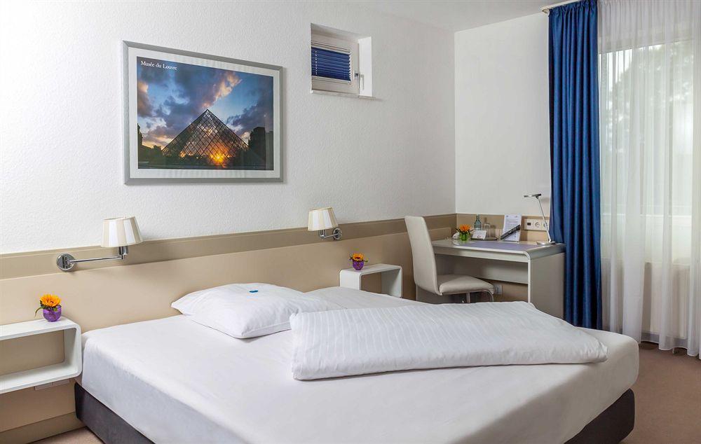 Hotel Zweilinden Meckenheim Bonn Екстериор снимка